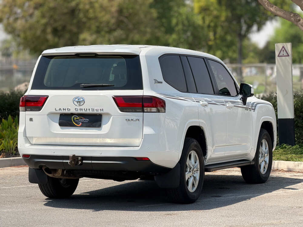 Toyota Land Cruiser GXR - 4