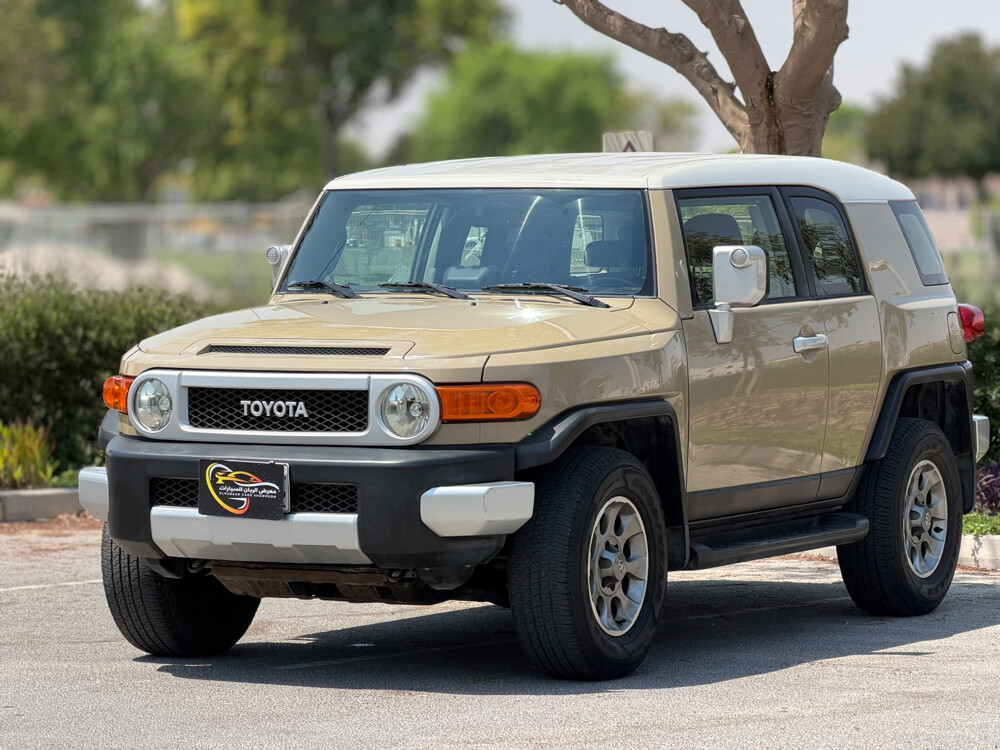 Toyota FJ Cruiser - 1