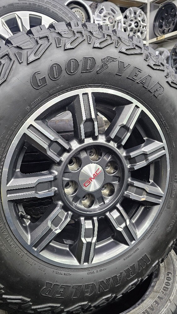 GMC RIM - 1