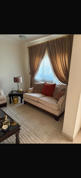طقم كنب للبيع مع وسادات - 2
