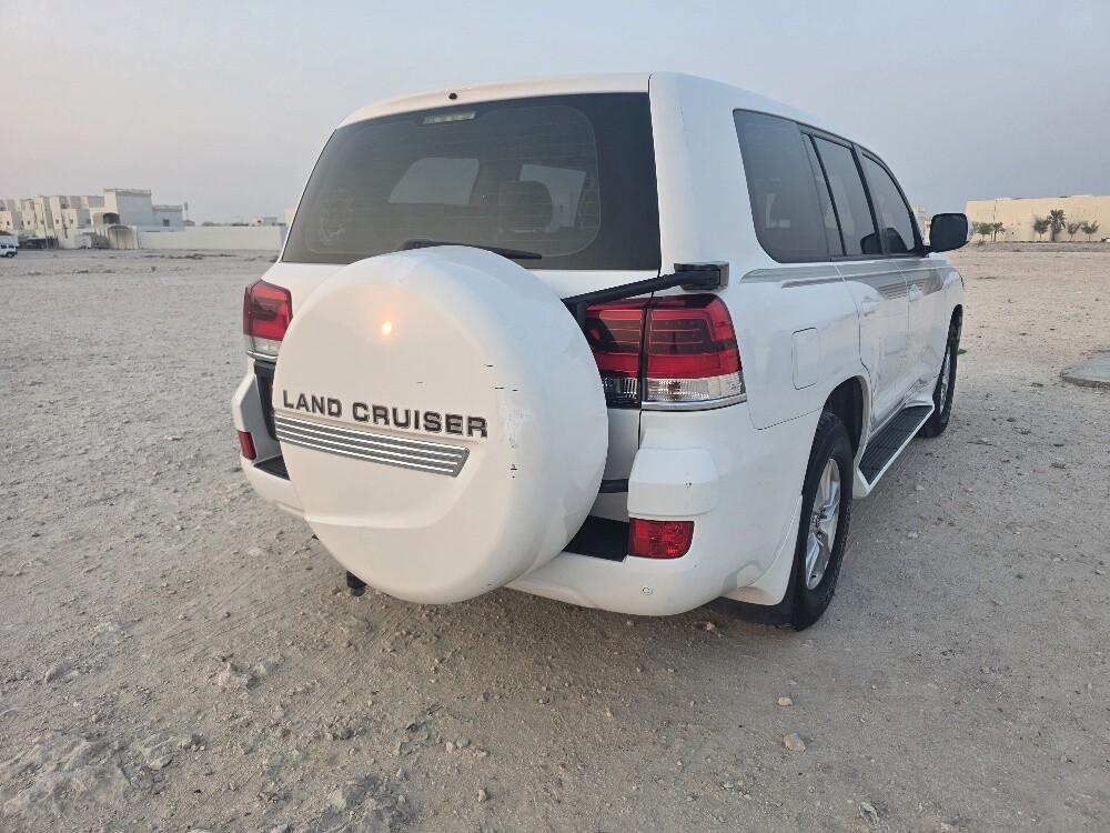 Toyota gxr v6 full option 2016 - 4
