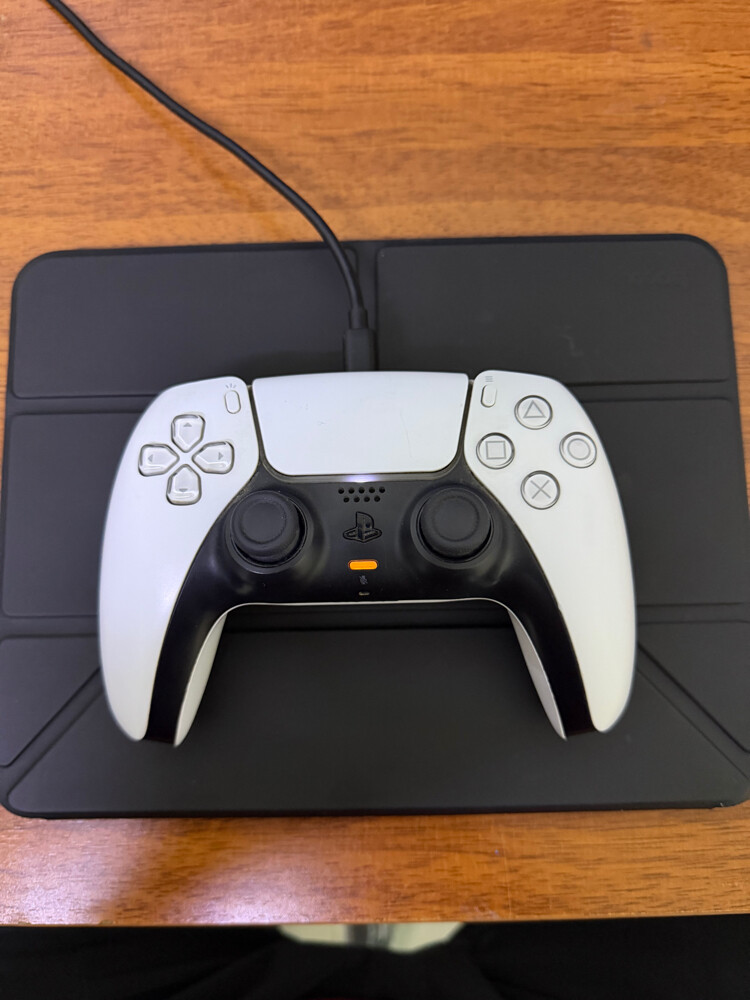 ps5 controller used  - 1