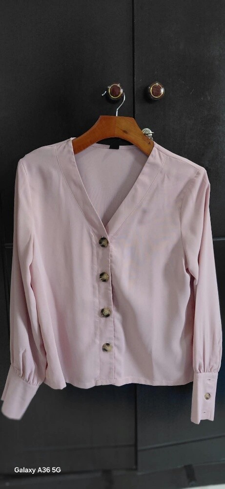 Decluttering - Womens Clothing - 24