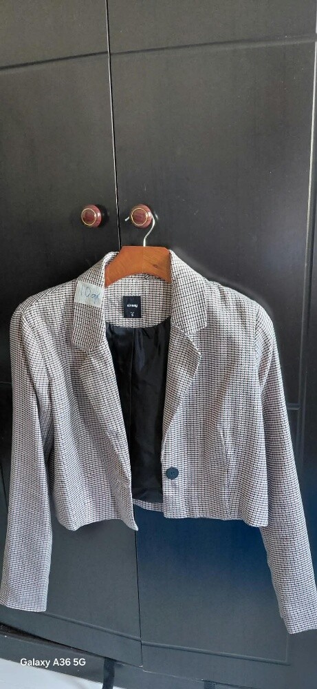 Decluttering - Womens Clothing - 23