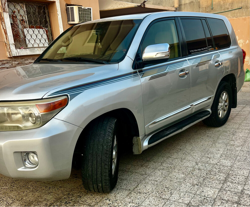 gxr model 2013 v8 - 7
