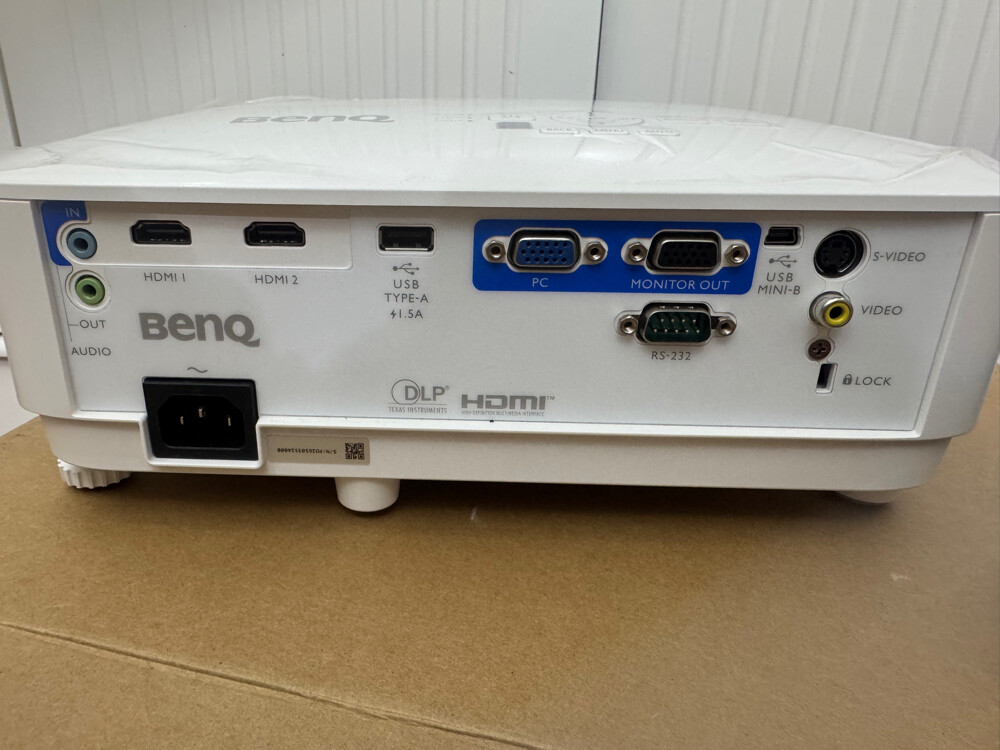 BenQ projector - 2