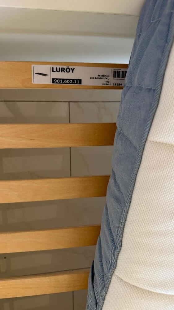 Single bed with an IKEA mattress in - 4