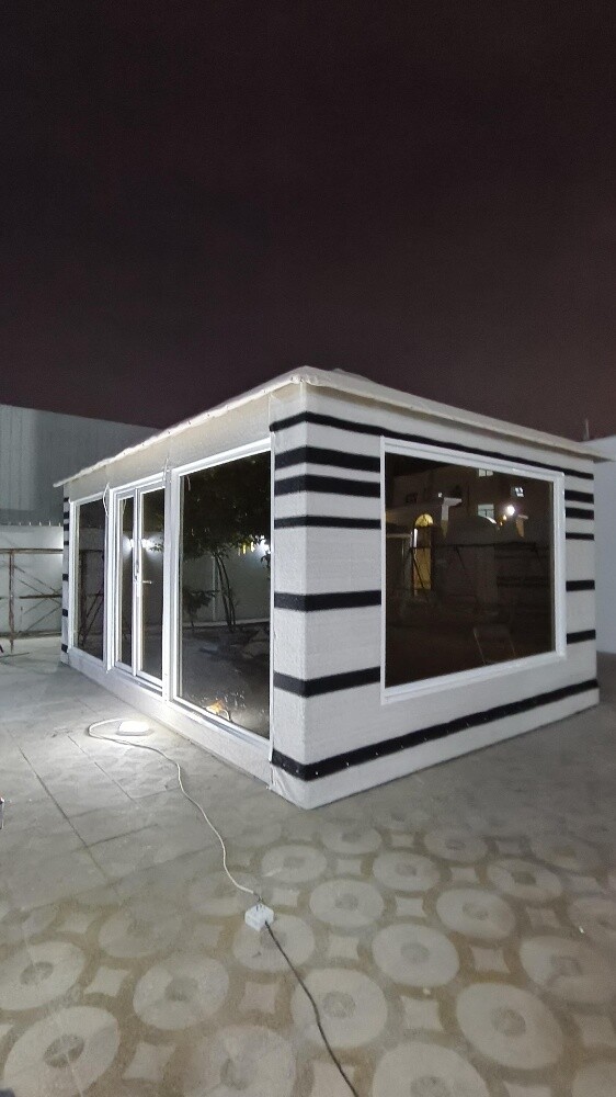 Custom-made aluminum kitchens
Cus - 12