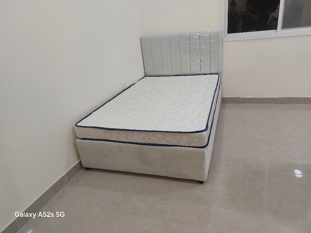 selling furniture - 3