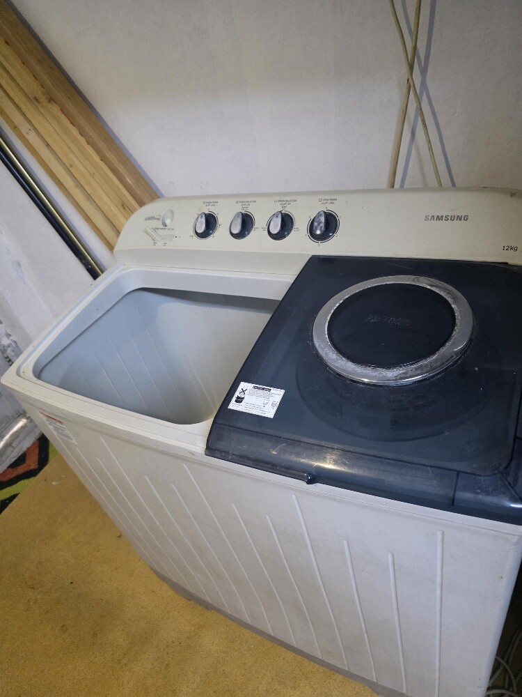 Samsung washing 12kg machine with w - 1