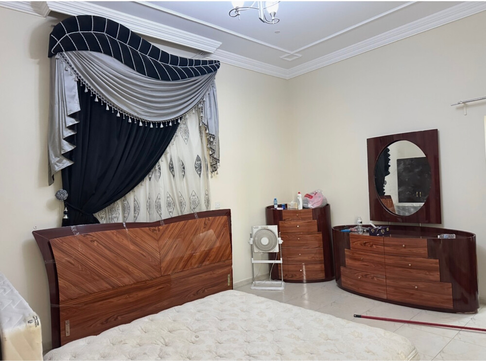 bed and dresser - 3