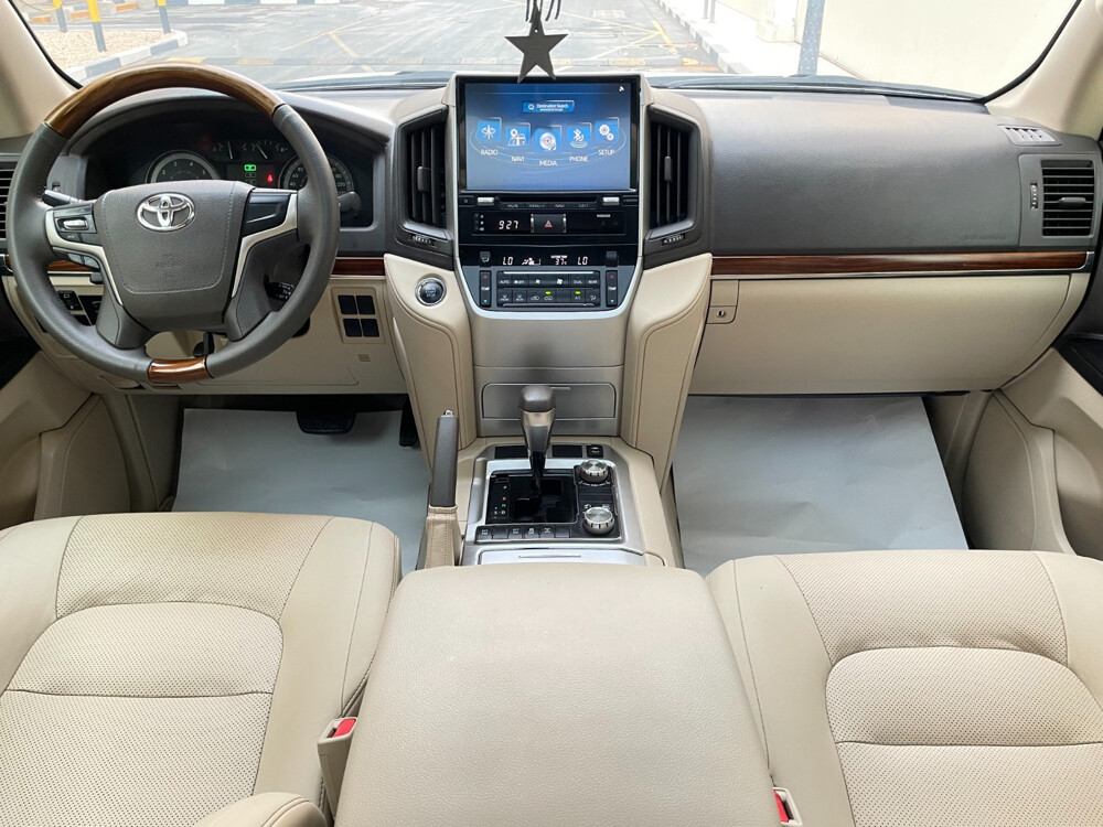 Toyota Land Cruiser 2018 GXR Grand  - 7