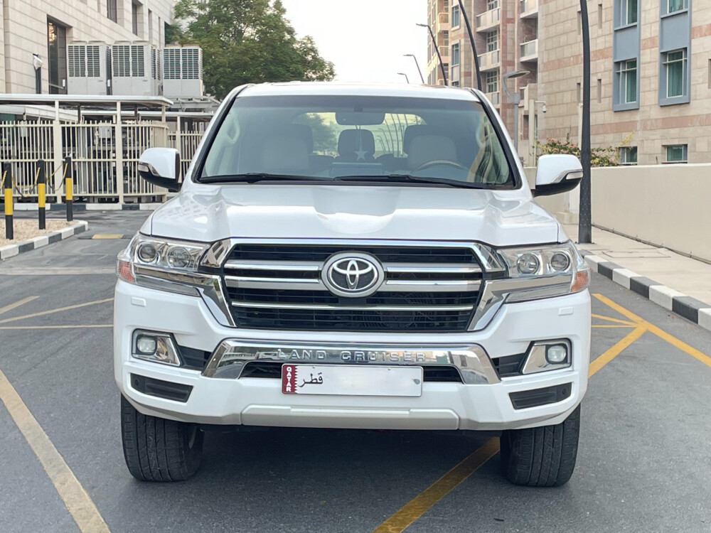 Toyota Land Cruiser 2018 GXR Grand  - 5