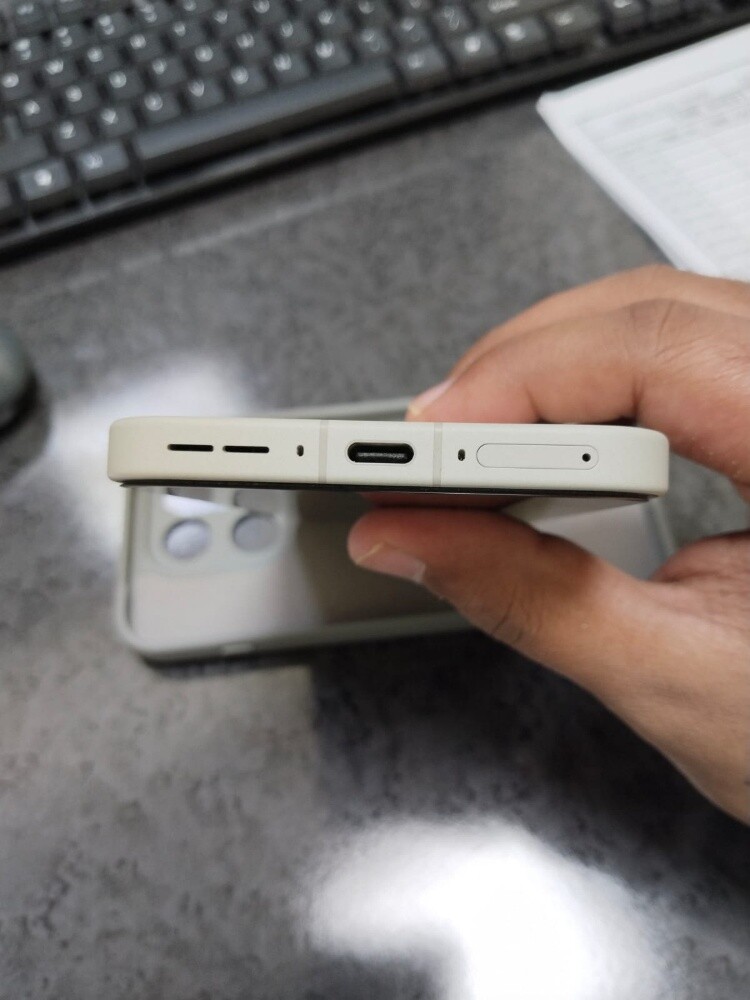 OnePlus 15 16/512 - 5