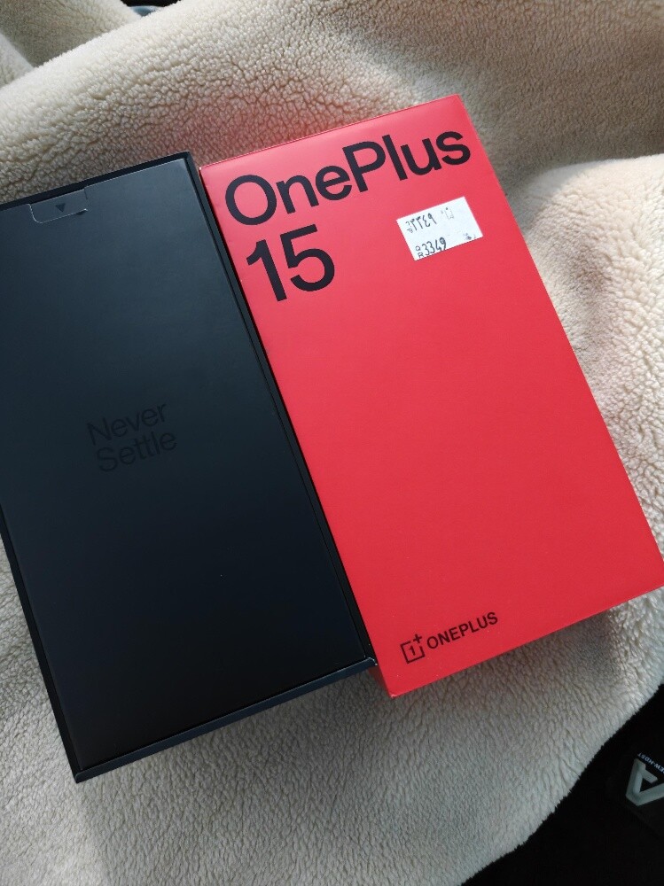 OnePlus 15 16/512 - 7