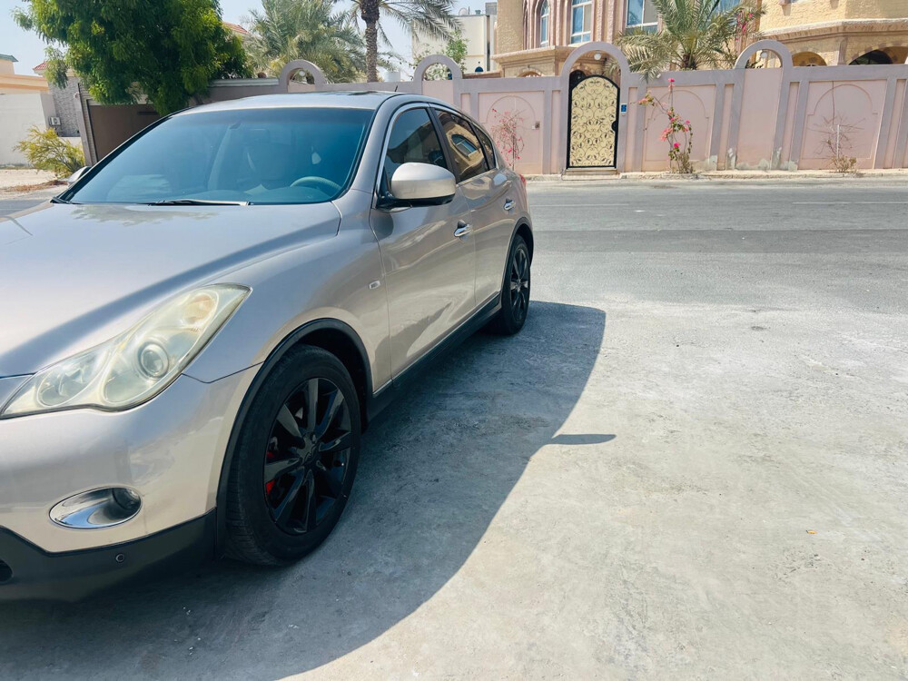 INFINITI EX35 Model -2009 Km-150 Accident minor-5 Isthimara- - 3
