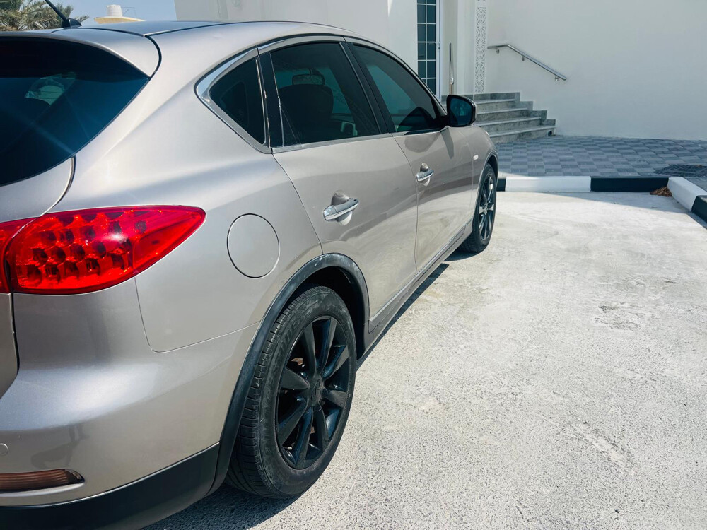 INFINITI EX35 Model -2009 Km-150 Accident minor-5 Isthimara- - 5