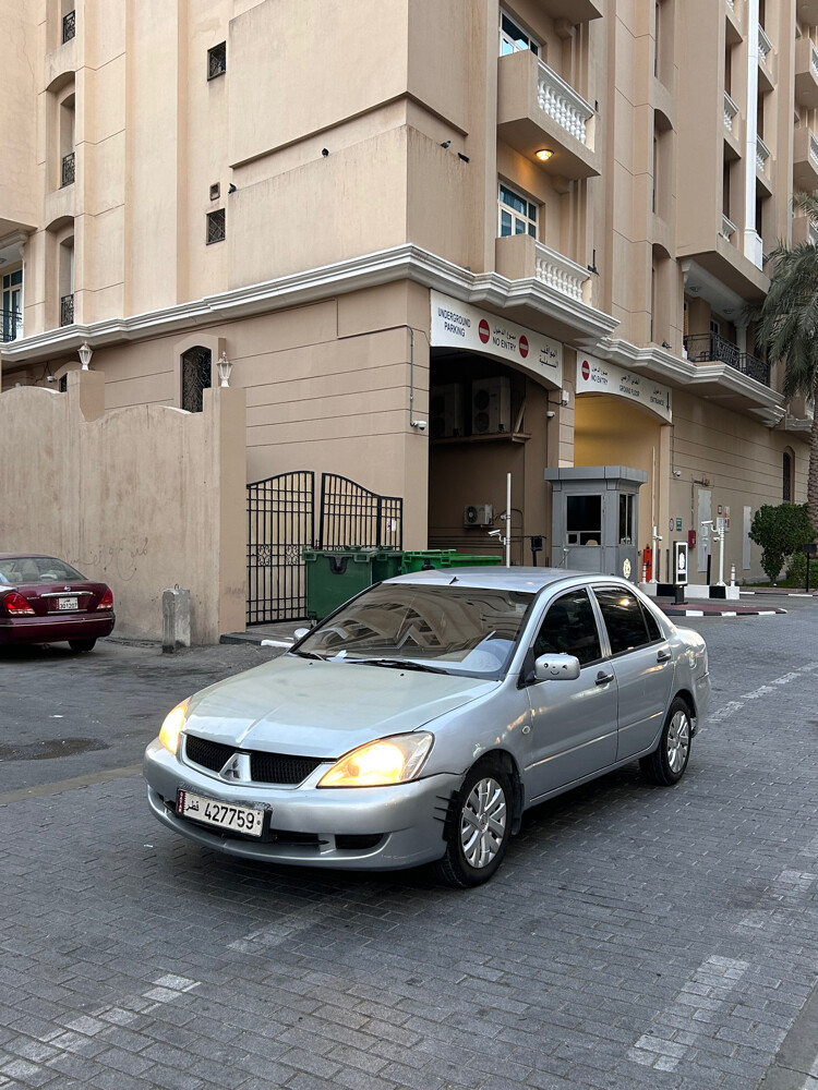 Mitsubishi Lancer 2010 - 3