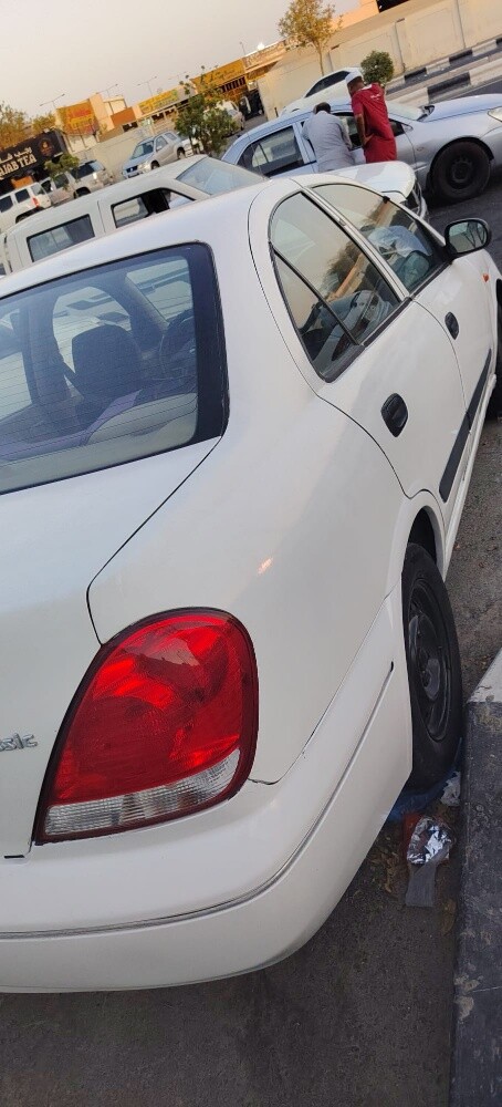 Nissan Sunny 2008 - 1