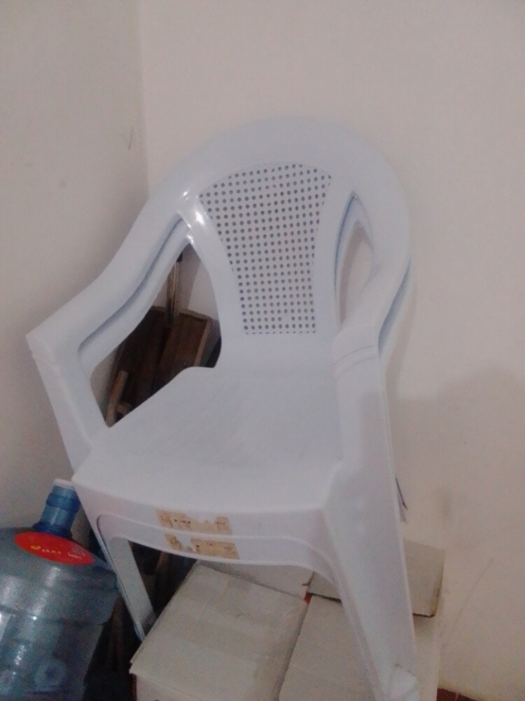 2 white chairs - 1