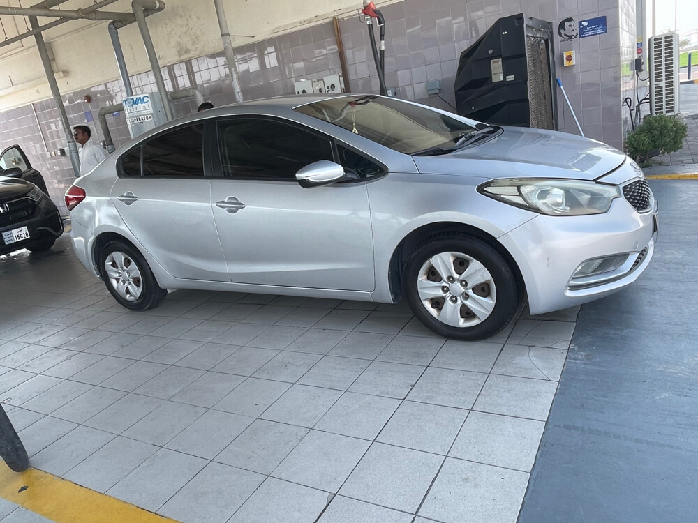 Kia cerato - 4