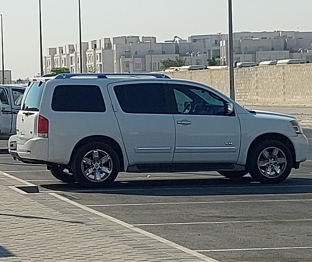 نيسان ارمادا ٢٠١١ - 10