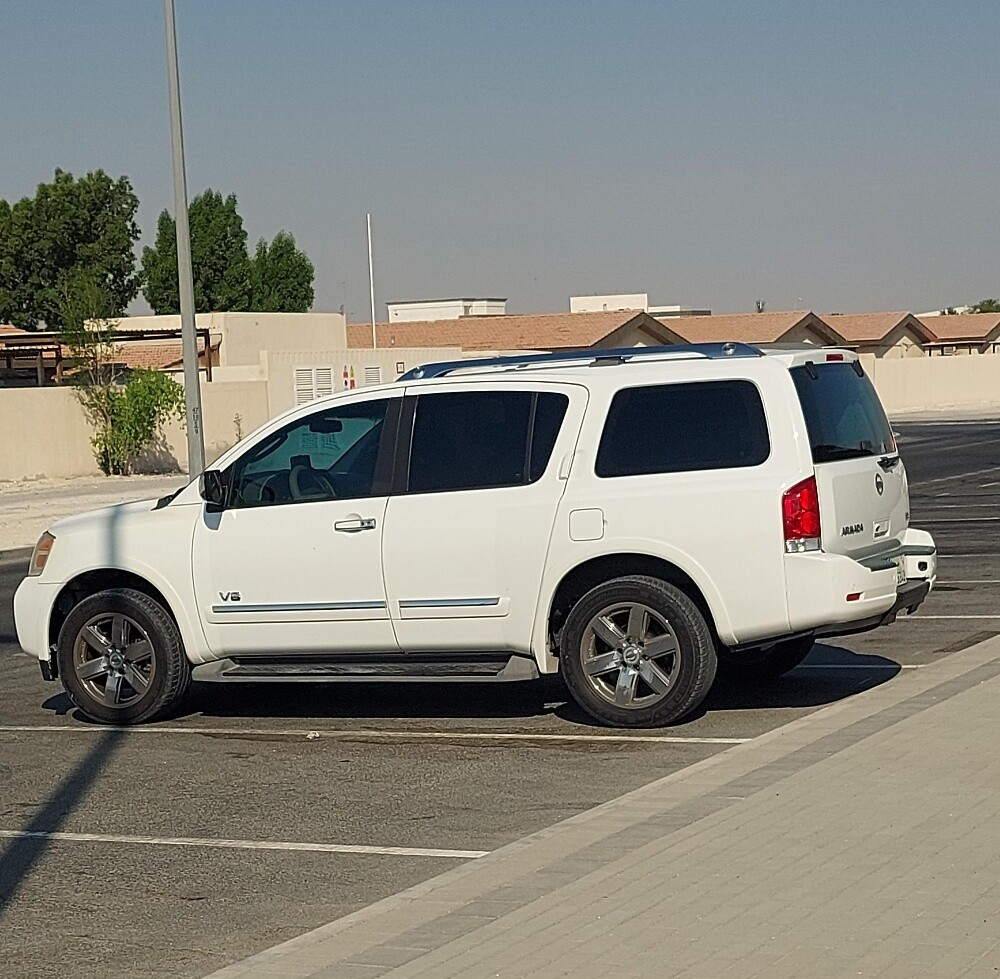 نيسان ارمادا ٢٠١١ - 11