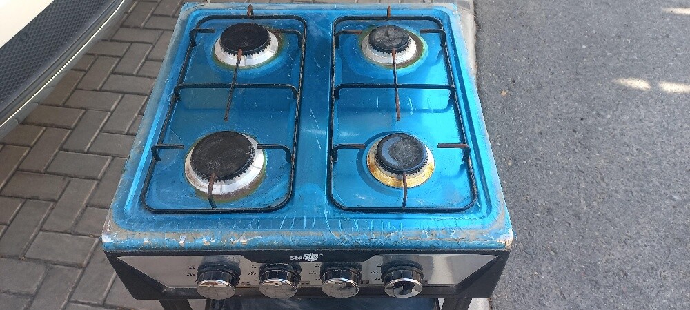 Gas Range - 2