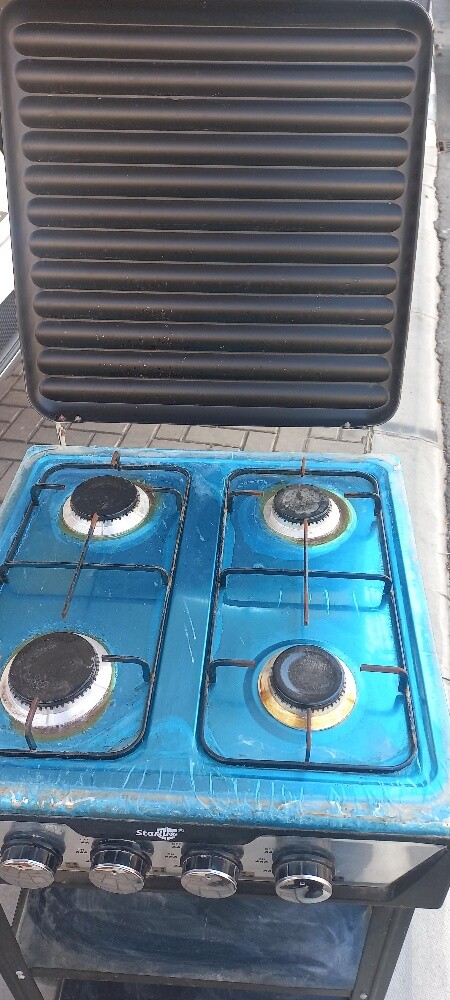 Gas Range - 1