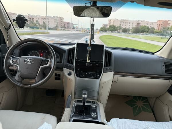 Toyota Land Cruiser GXR V8 2021 - 4
