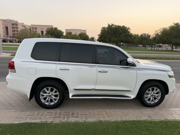 Toyota Land Cruiser GXR V8 2021 - 3