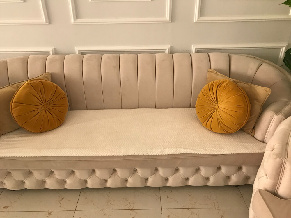4 sofas - 2