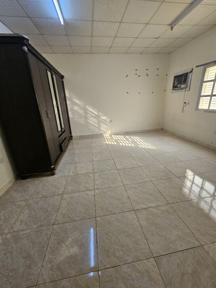 شقة للإيجار 3 غرف بنت هاوس - 4