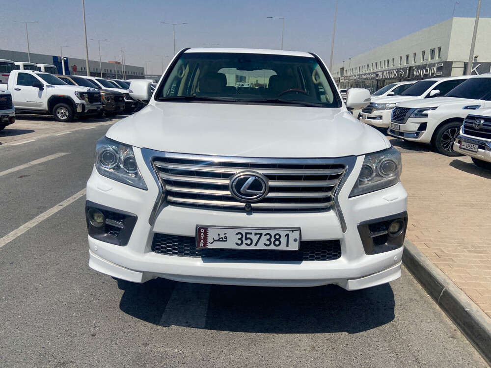 Lexus 2011 White - 1