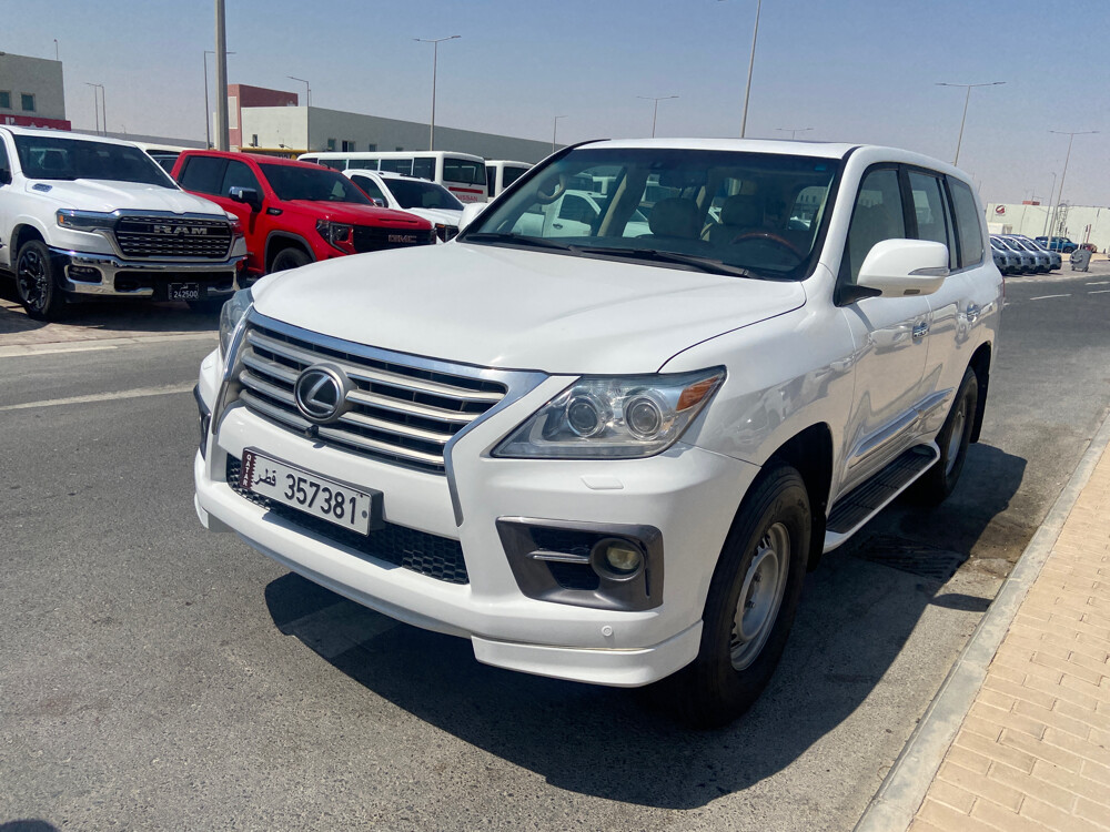 Lexus 2011 White - 2