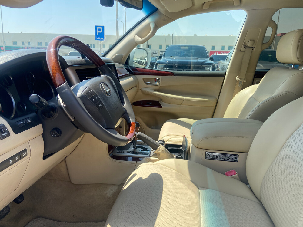 Lexus 2014 white - 7
