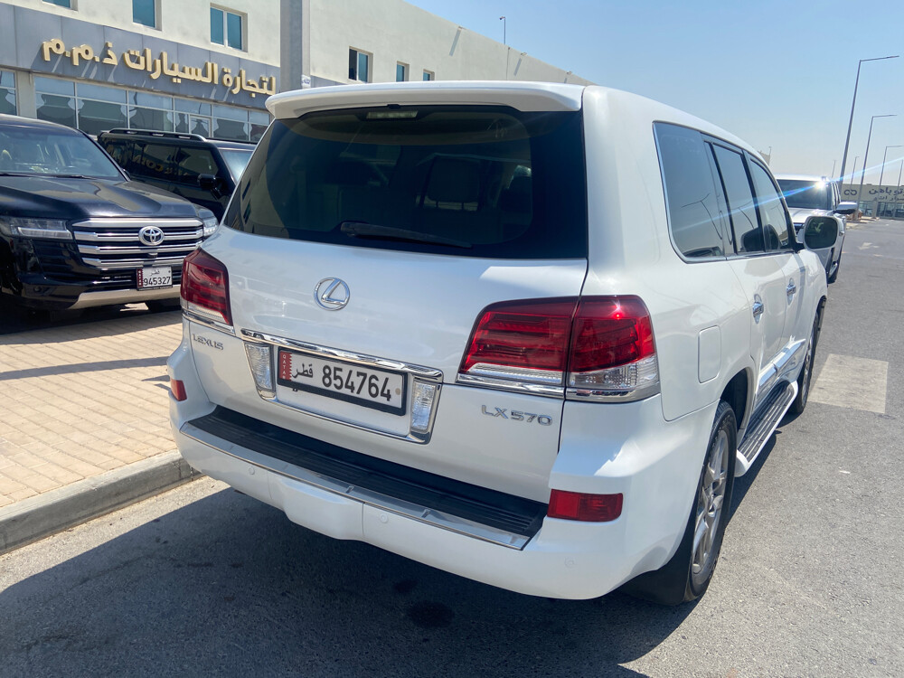 Lexus 2014 white - 5