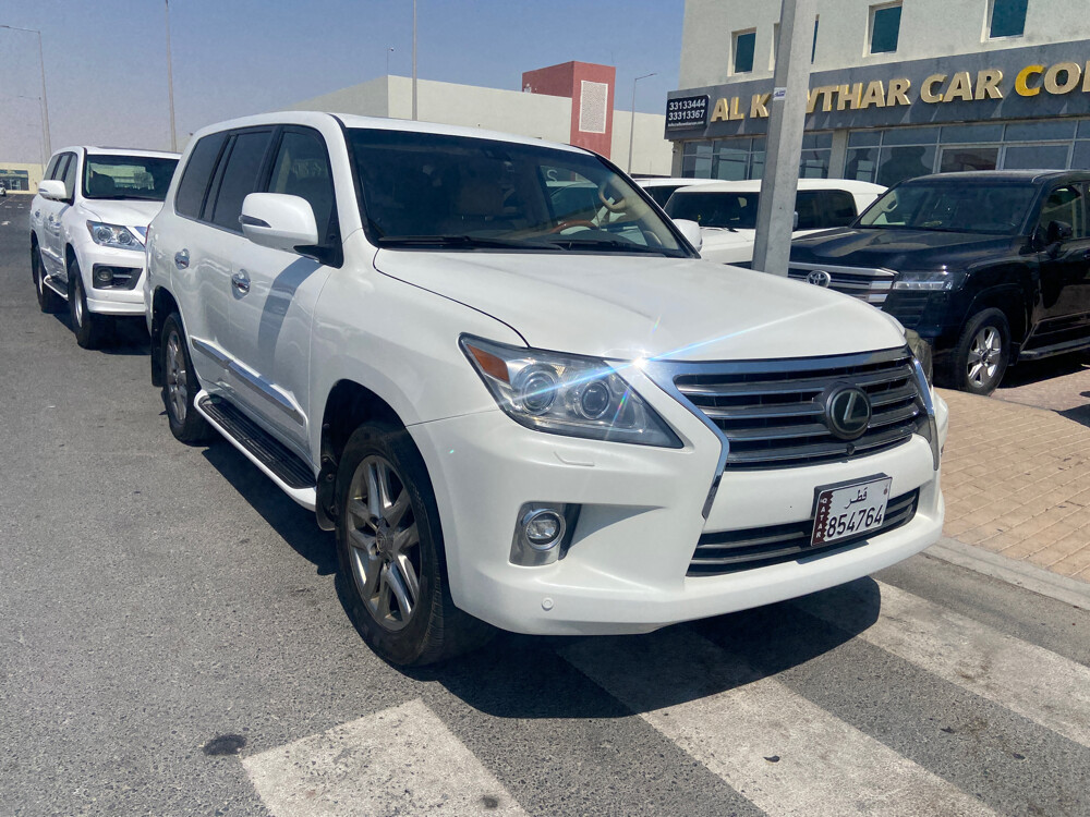 Lexus 2014 white - 6