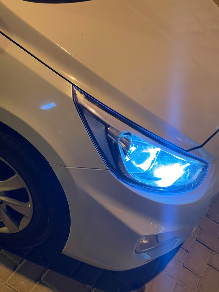 Hyundai Accent - 2