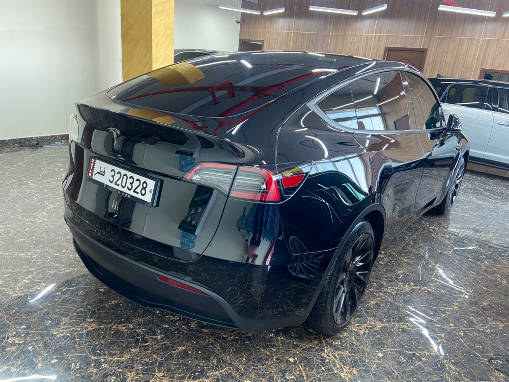 Tesla 2024 Y black - 5