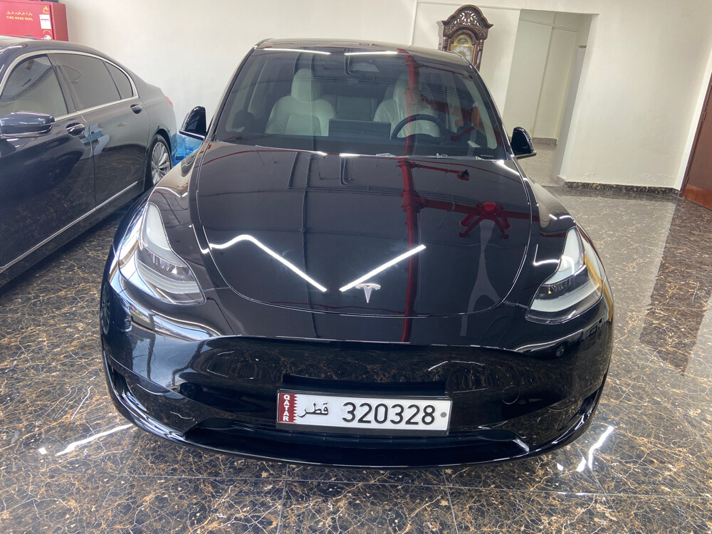 Tesla 2024 Y black - 1