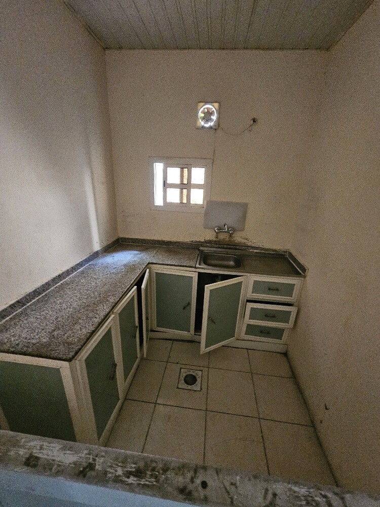 Traditional house for sale in Marik - 11