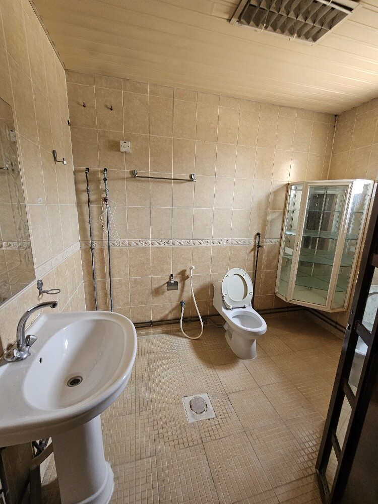Traditional house for sale in Marik - 13