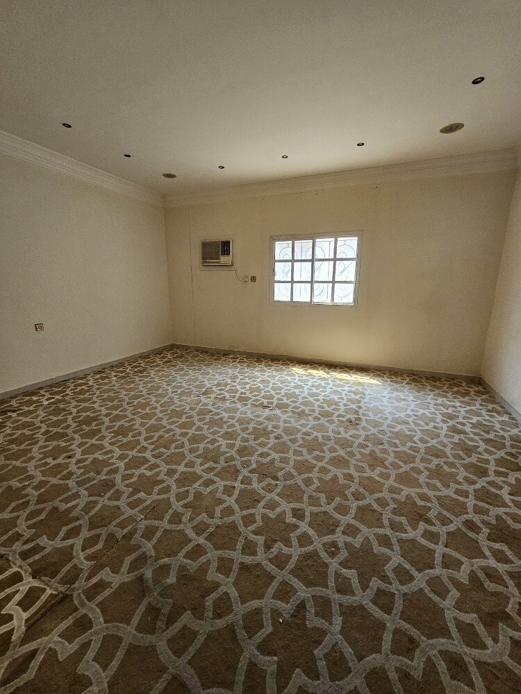 Traditional house for sale in Marik - 8