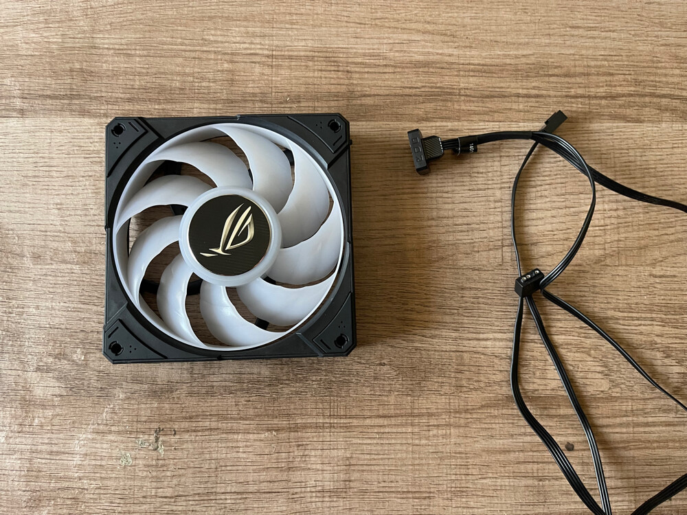 Asus Rog ARGB fan - 1