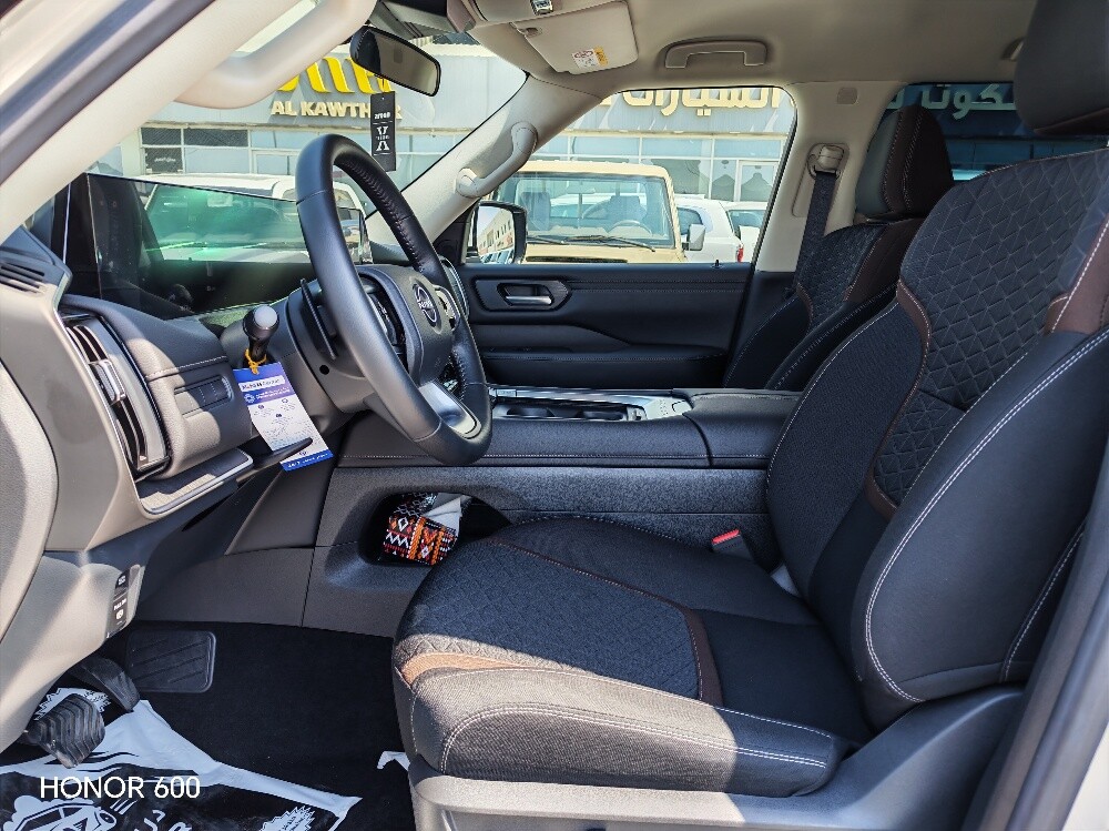 Nissan XE - 8