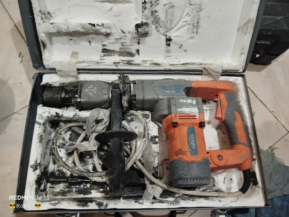 2 Used Demolition Hammers sale - 4