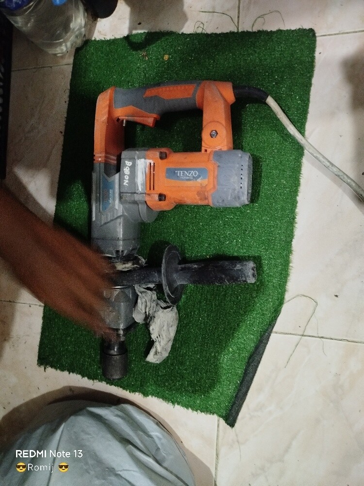 2 Used Demolition Hammers sale - 1