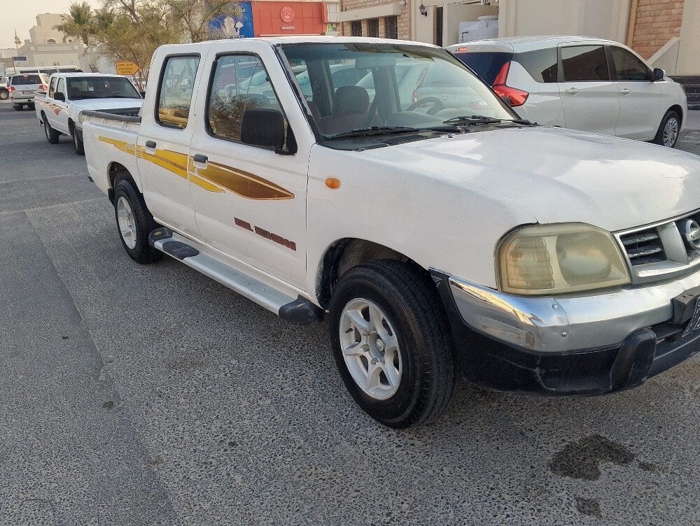 نيسان بيك أب 2009 — للبيع - 2
