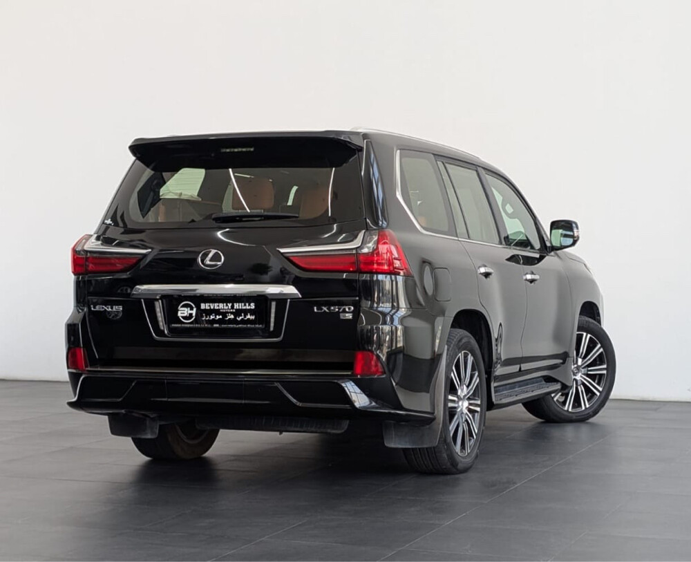 2020 Lexus LX 570 - 3